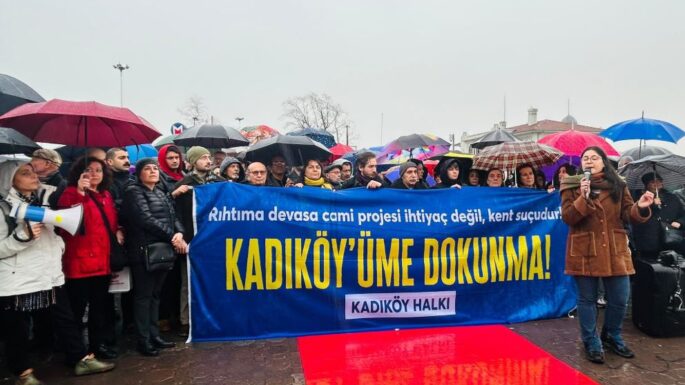 “Kadıköy’üme Dokunma” eylemi: Rıhtıma devasa cami projesi ihtiyaç değil kent suçudur!
