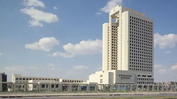 Hazine Müsteşarlığı Nam-ı diğer Halk Bankası Binası /Tezcan Karakuş Candan