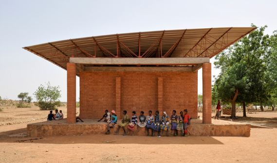 2026 Afrika Günü'nde: Mimarlığın Kimlik ve Kolektif Bellekteki Rolü