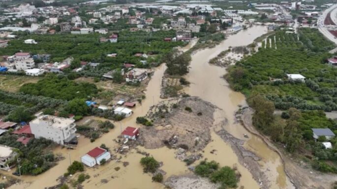 Hatay’ı sel değil plansızlık yıktı