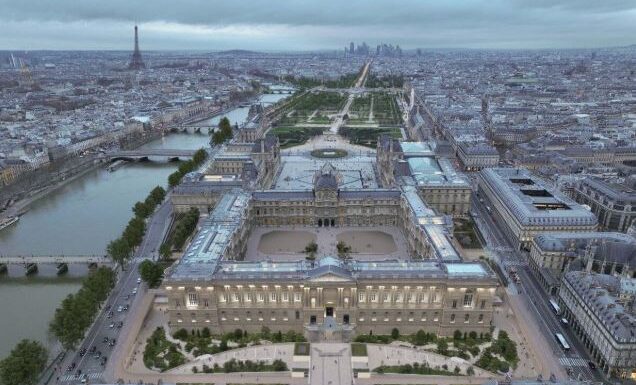 STUDIOS Architecture Paris ve Selldorf Architects, Louvre’un bazı bölümlerinin yenilenmesi için düzenlenen yarışmayı kazandı.