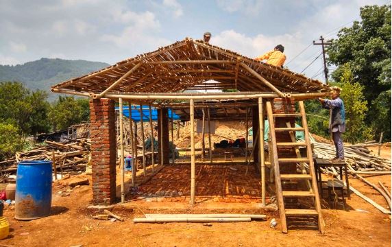 Bambu Malzemeden Kolayca Yeniden Üretilebilen Afet Yardım Yapıları