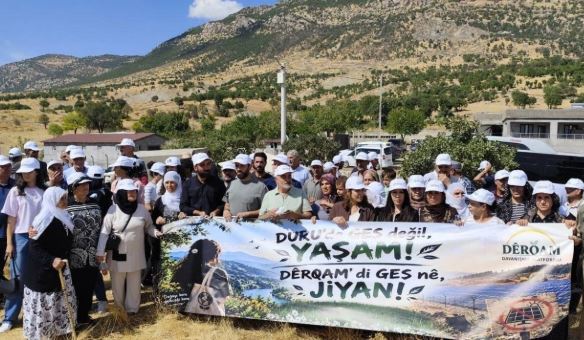 Köyün ortasına 93 bin güneş paneli: Yurttaşlardan tepki