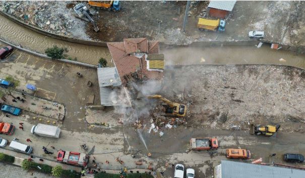 Selin vurduğu Ayazağa’da yıkım sürüyor