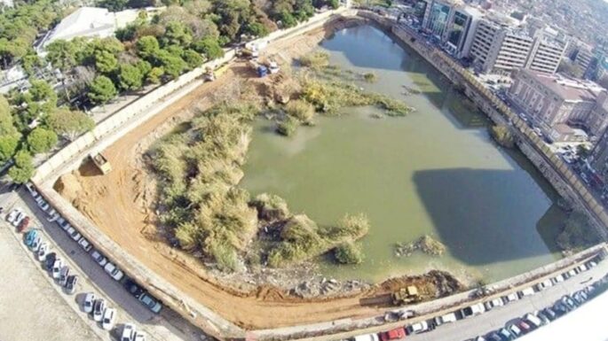 Cemil Tugay imzaladı, İzmir'in kalbi satışa çıktı