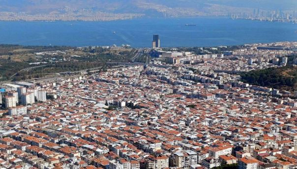Aktif faylara dikkat çekti: Prof. Dr. Kılıç'tan İzmir uyarısı