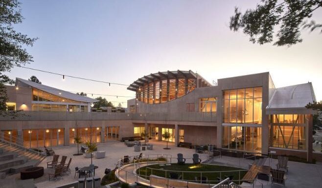 Kaliforniya'da Sinagog...