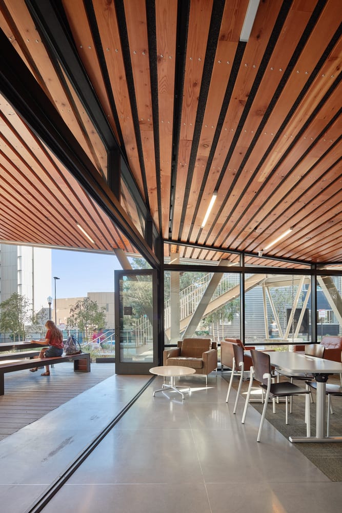 ArchDaily_UCLA_Saxon_16
