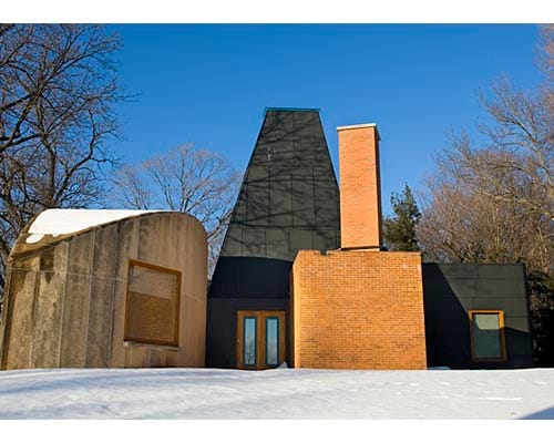 Gehry’nin Winton Misafir Evi taşınıyor