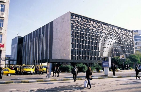 AKM’ye 10-15 milyon liramız gitti bekliyoruz