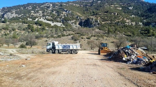 bkehir mentede hafriyat temizlii yapt (3)