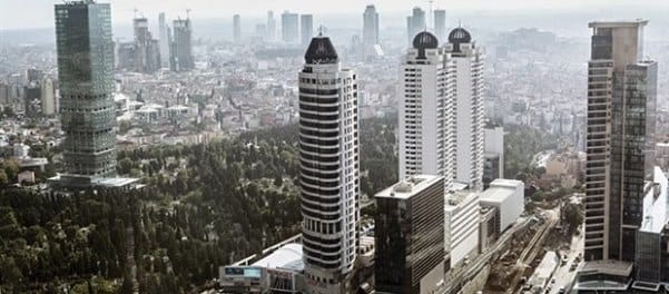 Gökdelenler yandaşların güç gösterisi haline geldi