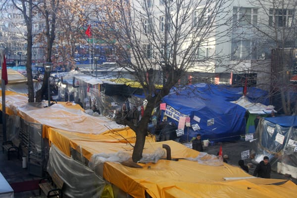 Sokakların Aydınlık Yeni Yüzü ya da Tekel Grevi