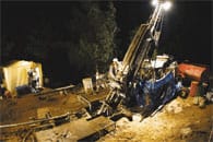 Kaz Dağı gece gündüz oyuluyor