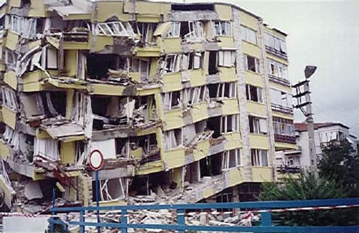 Türkiye’de Kentleşme ve Deprem