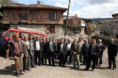 50-yildir-beklemedeler.jpg