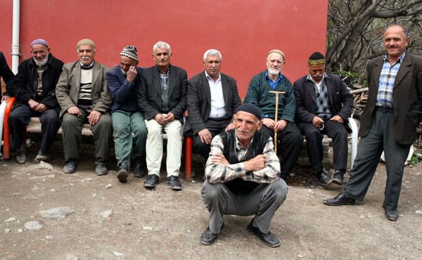 50-yildir-beklemedeler1.jpg