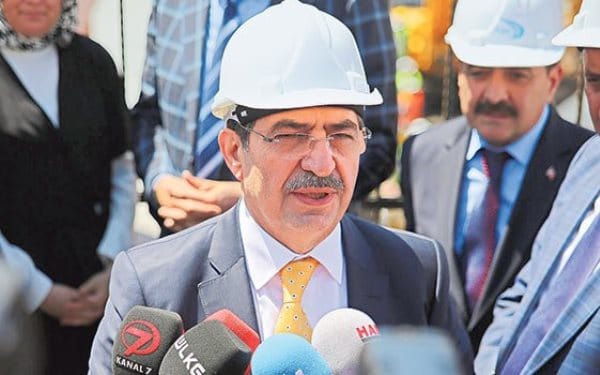 Beton ol çimentomu ye / Özgür Gürbüz