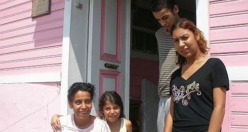 pembe-inatci-ev.jpg