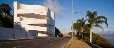 Iberê Camargo Müzesi (ICM)