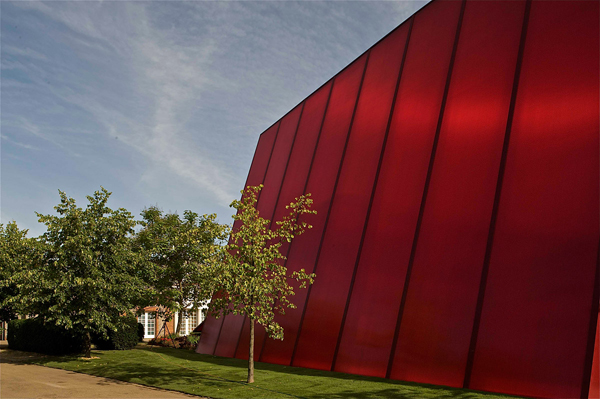 serpentine-2010-2.jpg