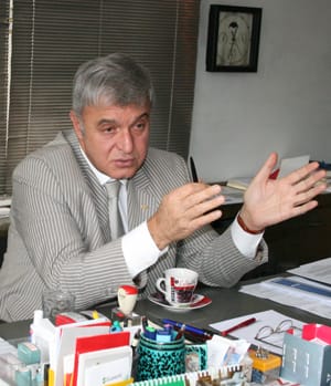 Ahmet-Vefik-Alp-7