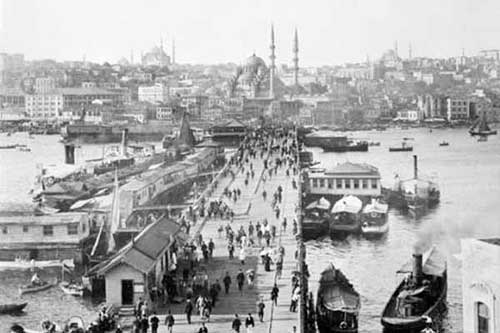 Umuda ve aşka uzanan köprüler